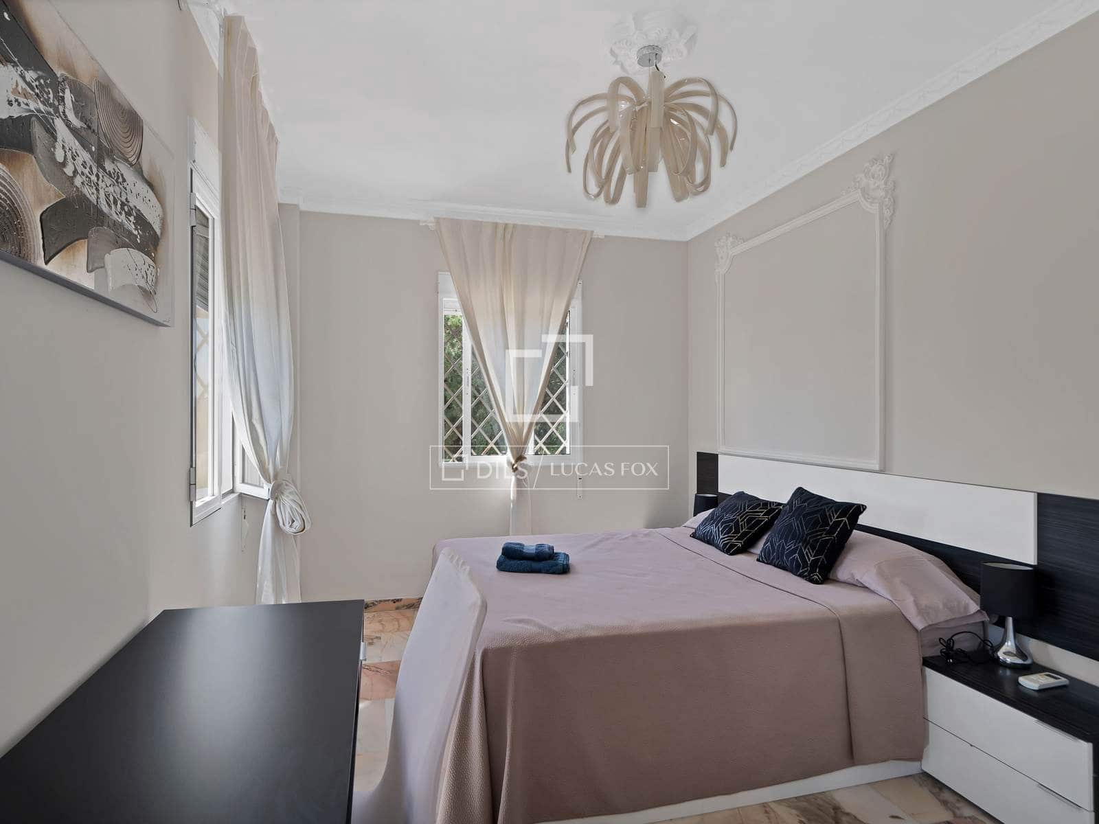 10 soveværelse Villa til salg i Marbella med swimmingpool garage - € 2.150.000 (Ref: 9733877)