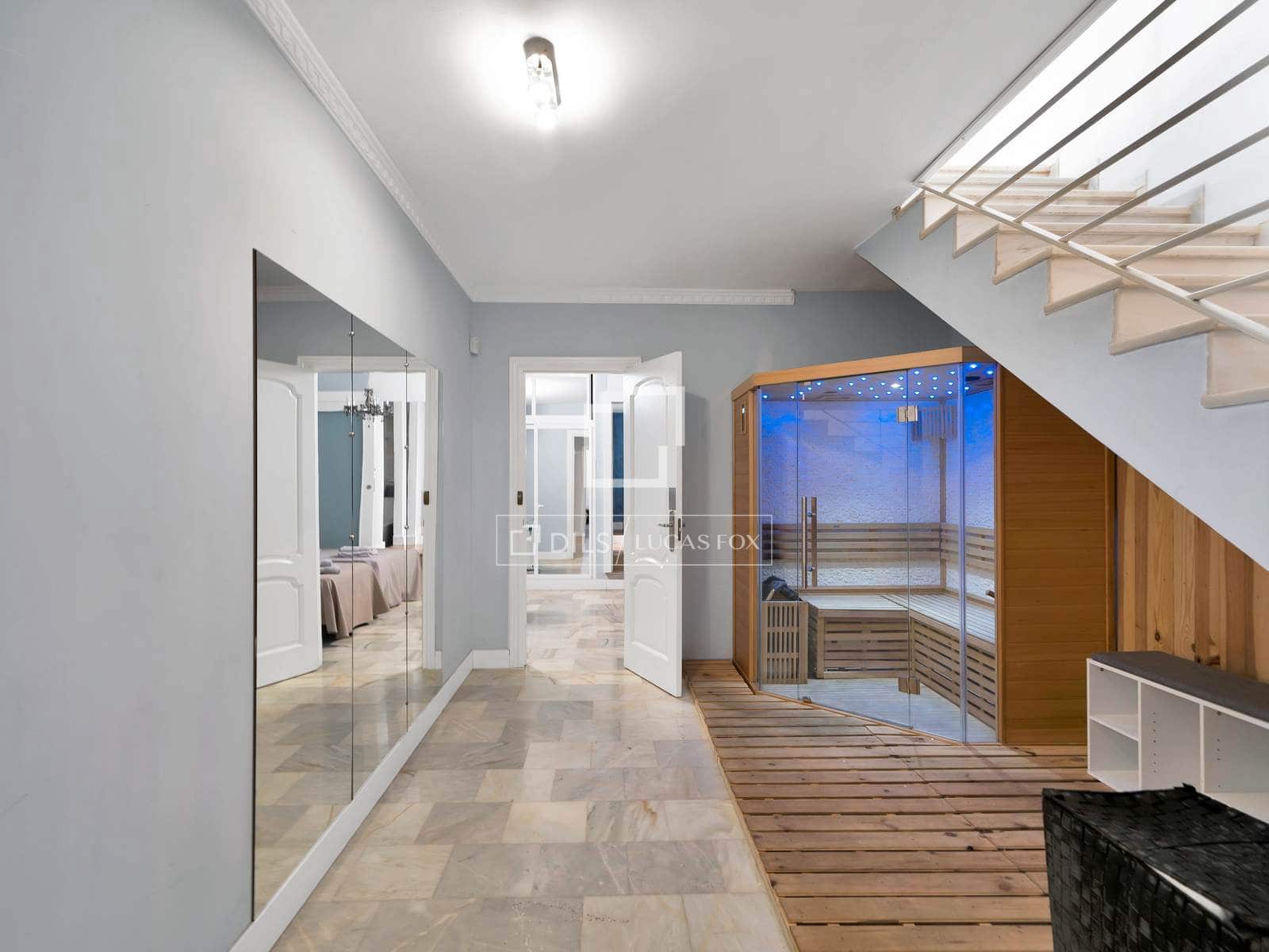 10 soveværelse Villa til salg i Marbella med swimmingpool garage - € 2.150.000 (Ref: 9733877)