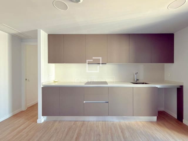 3 sovrum Lägenhet till salu i Alicante stad med pool garage - 390 000 € (Ref: 9733970)