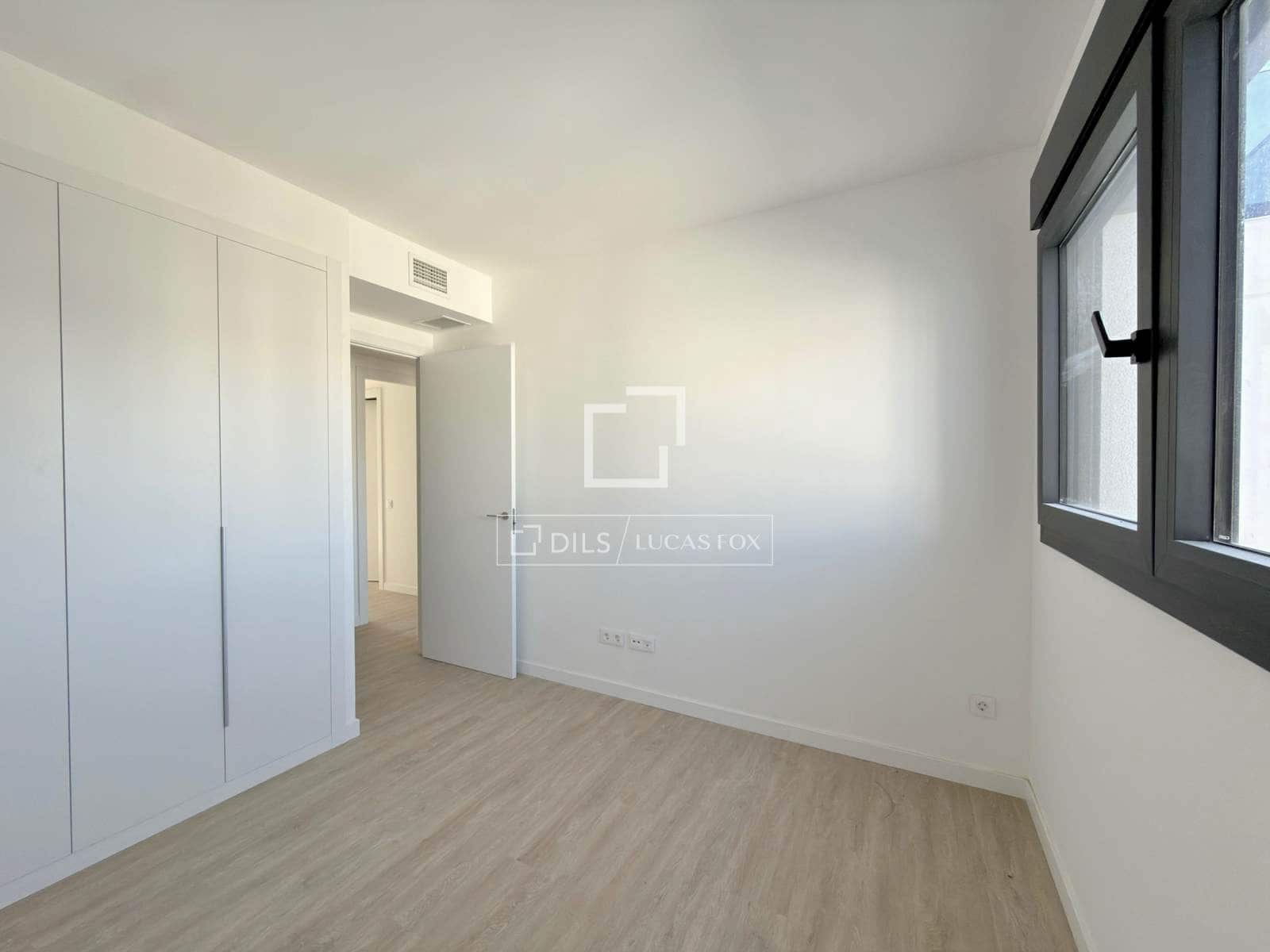 3 soveværelse Lejlighed til salg i Alicante by med swimmingpool garage - € 390.000 (Ref: 9733970)