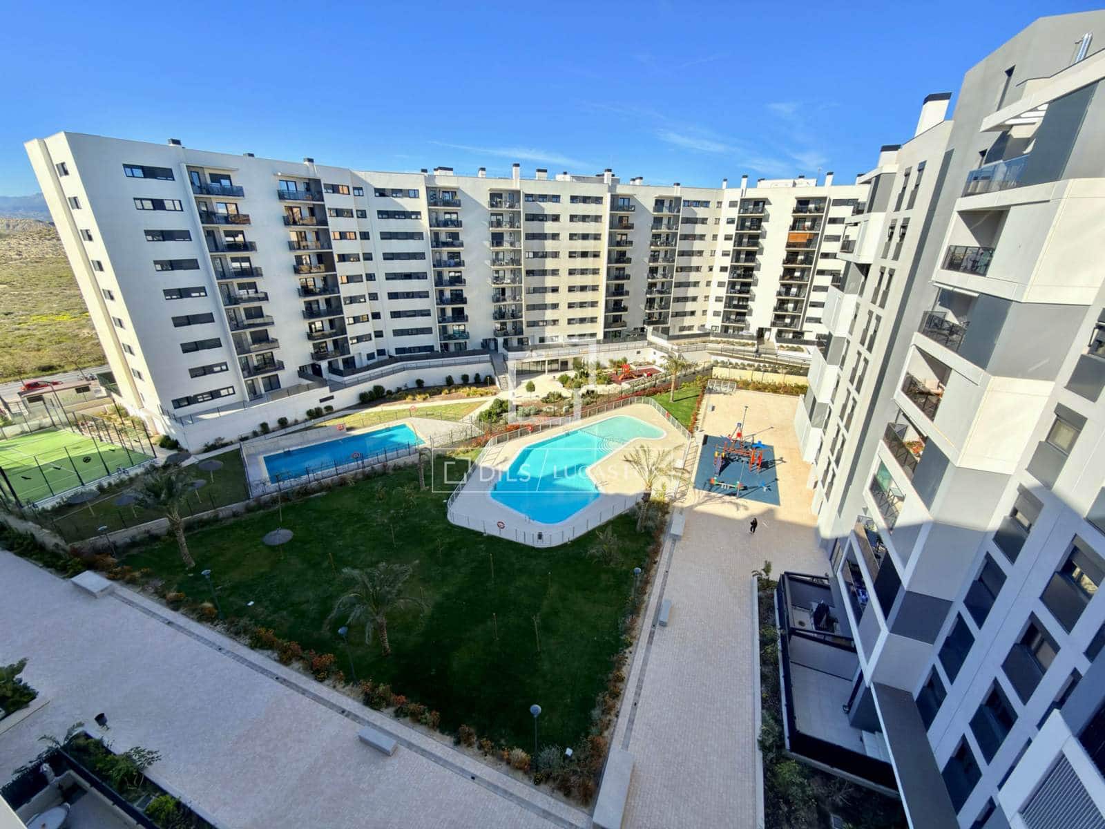 3 soveværelse Lejlighed til salg i Alicante by med swimmingpool garage - € 390.000 (Ref: 9733970)