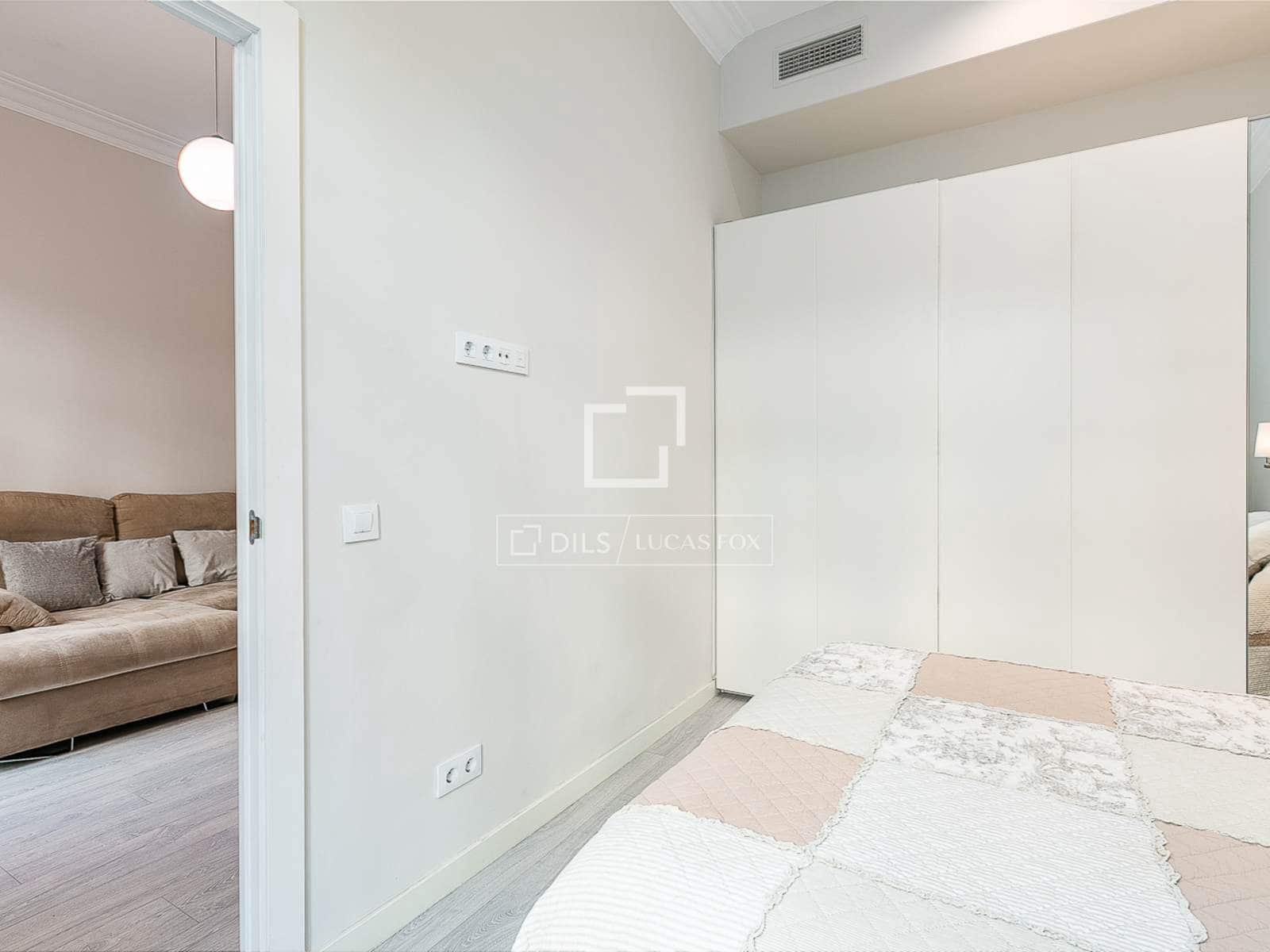 2 bedroom Apartment for sale in Barcelona city - € 575,000 (Ref: 9733971)