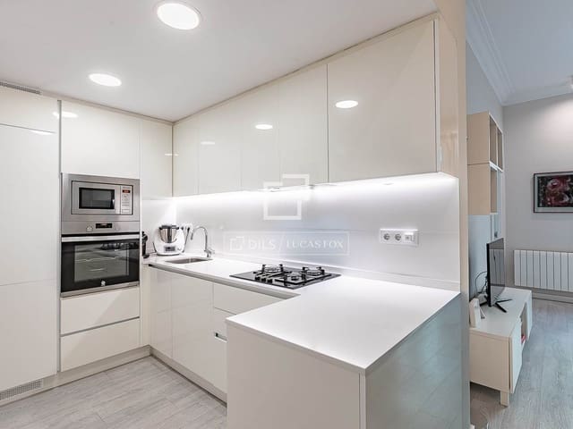 2 bedroom Apartment for sale in Barcelona city - € 575,000 (Ref: 9733971)