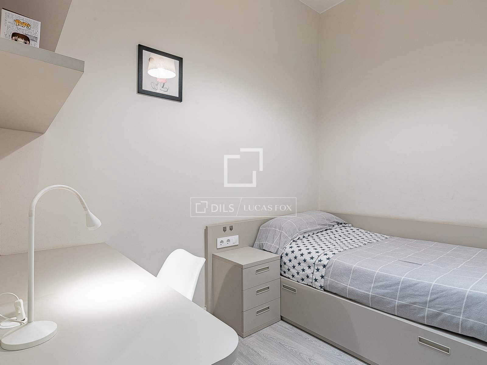 2 bedroom Apartment for sale in Barcelona city - € 575,000 (Ref: 9733971)