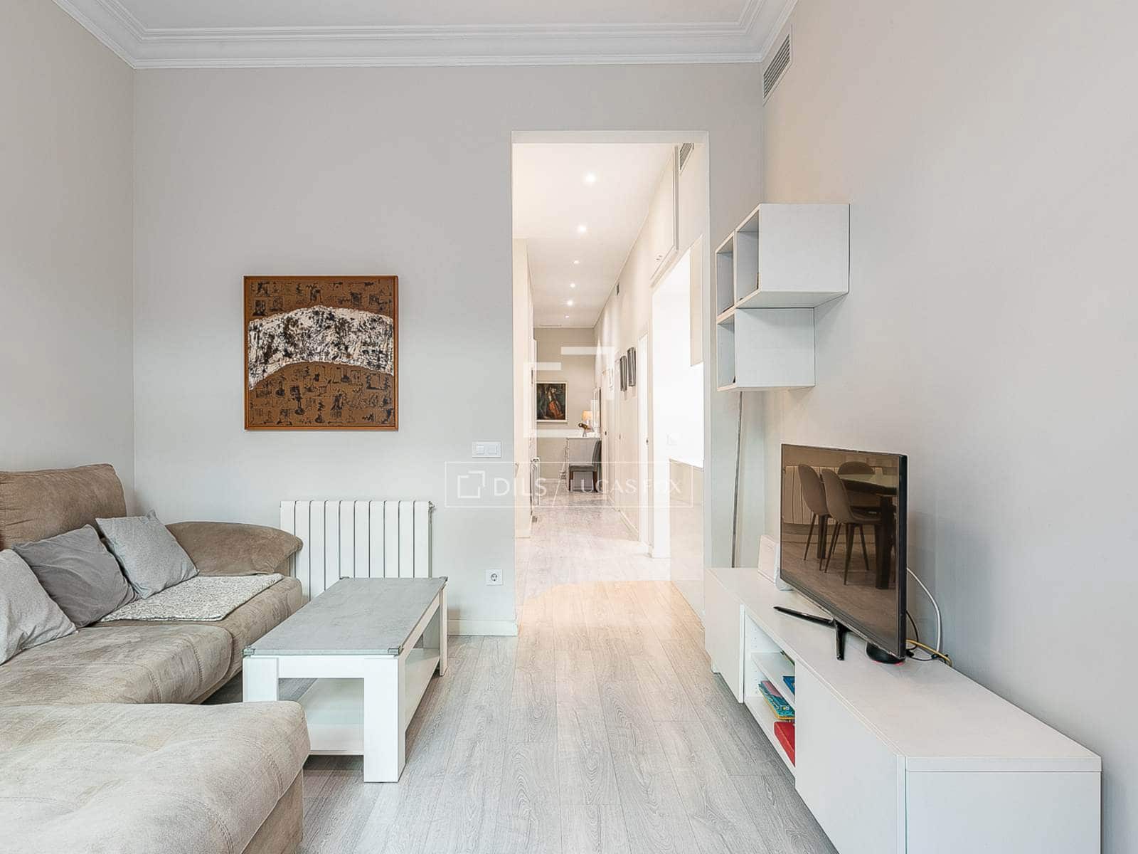 2 bedroom Apartment for sale in Barcelona city - € 575,000 (Ref: 9733971)