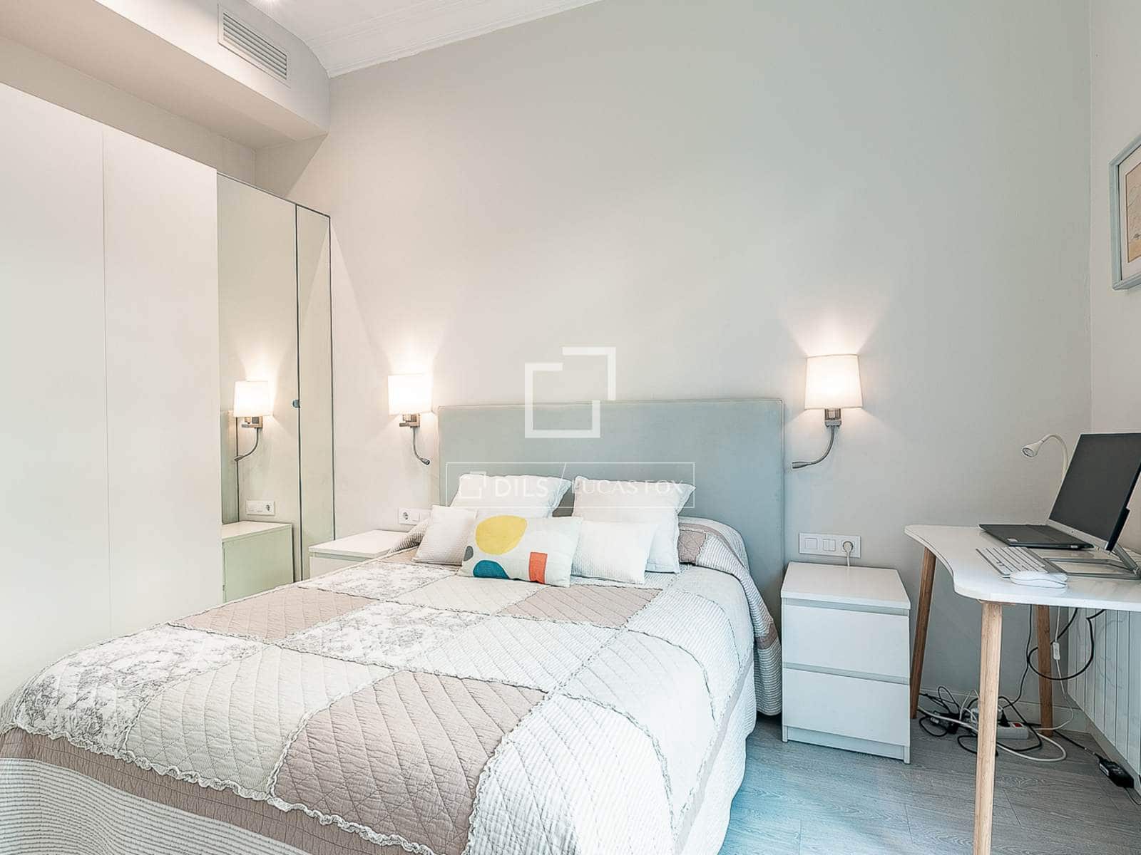 2 bedroom Apartment for sale in Barcelona city - € 575,000 (Ref: 9733971)