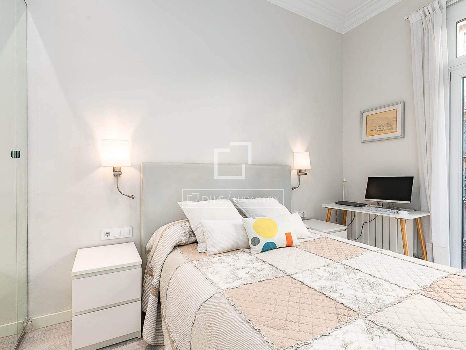 2 bedroom Apartment for sale in Barcelona city - € 575,000 (Ref: 9733971)