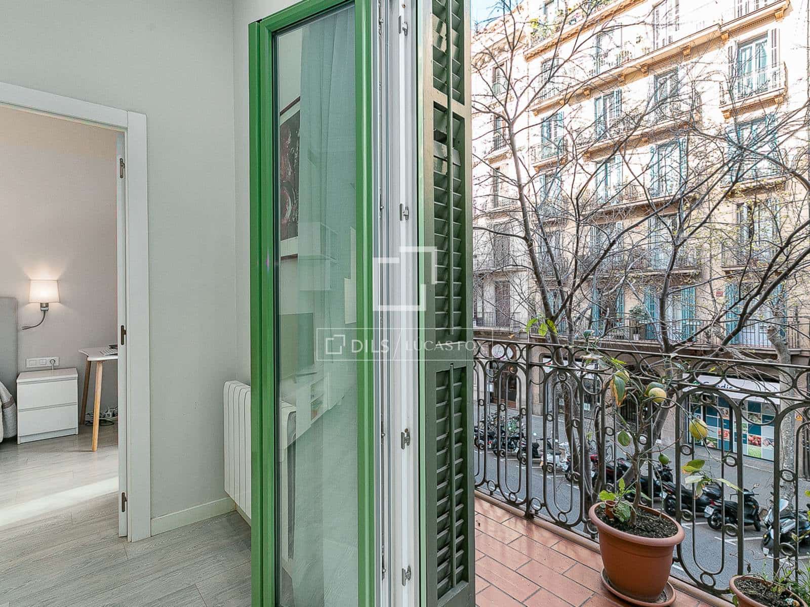 2 bedroom Apartment for sale in Barcelona city - € 575,000 (Ref: 9733971)