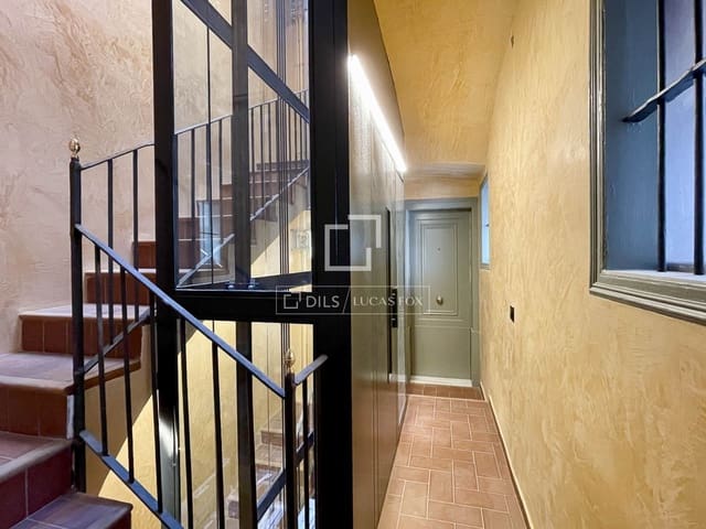 2 quarto Penthouse para venda em Barcelona cidade - 445 000 € (Ref: 9733972)