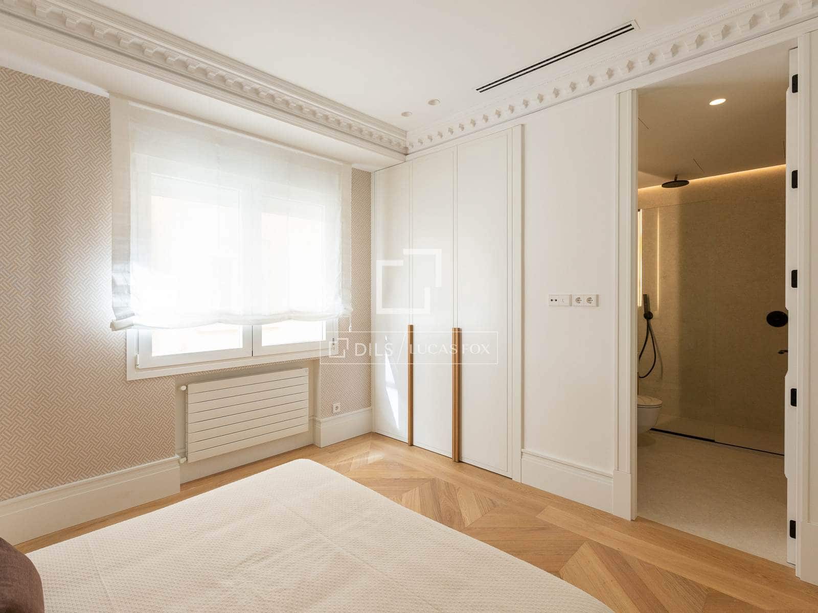 4 bedroom Apartment for sale in Madrid city with garage - € 7,900,000 (Ref: 9733974)