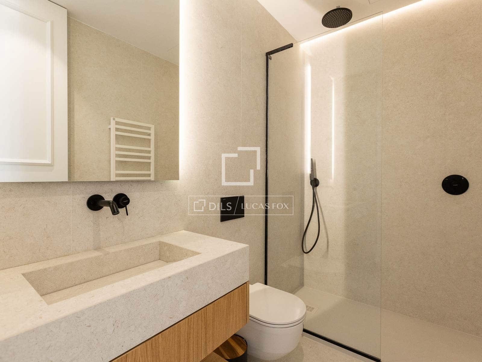 4 bedroom Apartment for sale in Madrid city with garage - € 7,900,000 (Ref: 9733974)