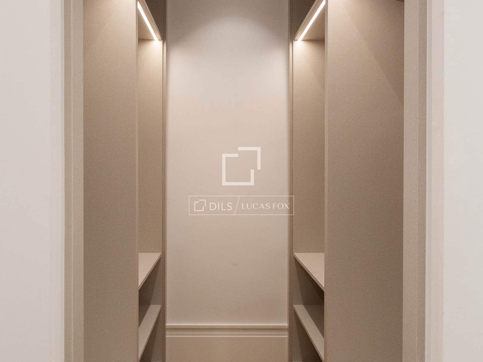 4 bedroom Apartment for sale in Madrid city with garage - € 7,900,000 (Ref: 9733974)