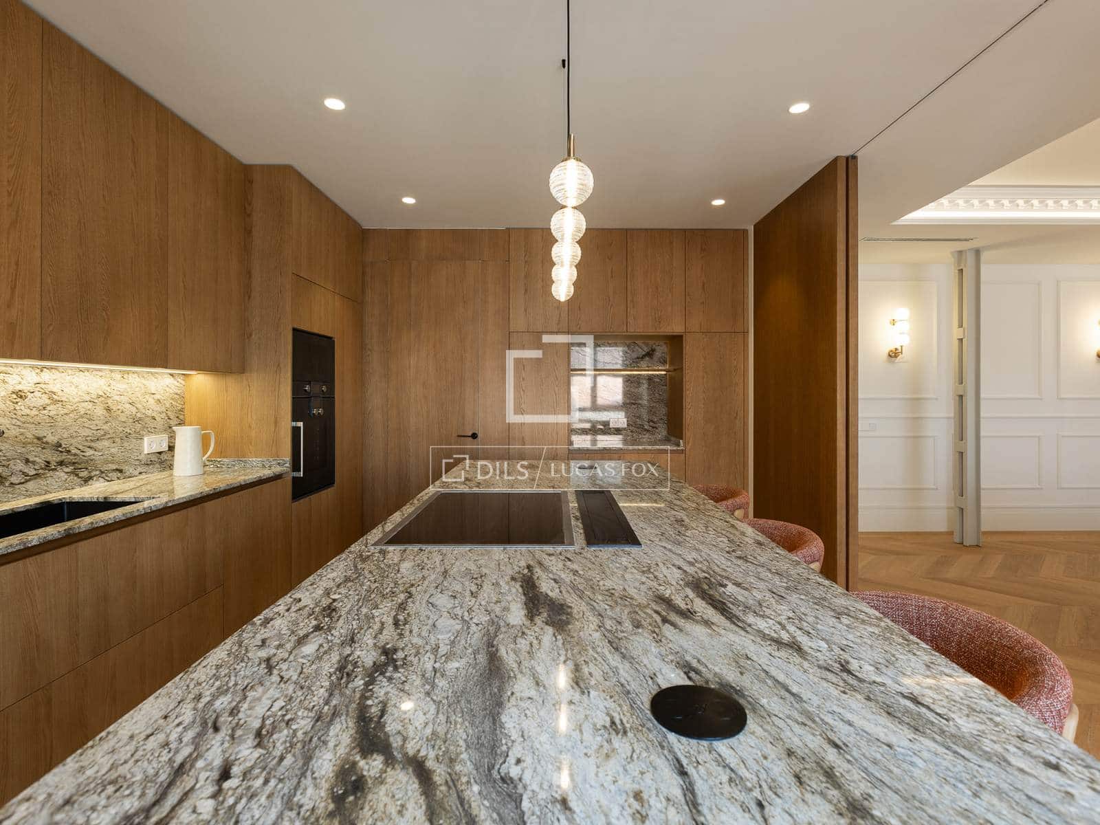 4 bedroom Apartment for sale in Madrid city with garage - € 7,900,000 (Ref: 9733974)