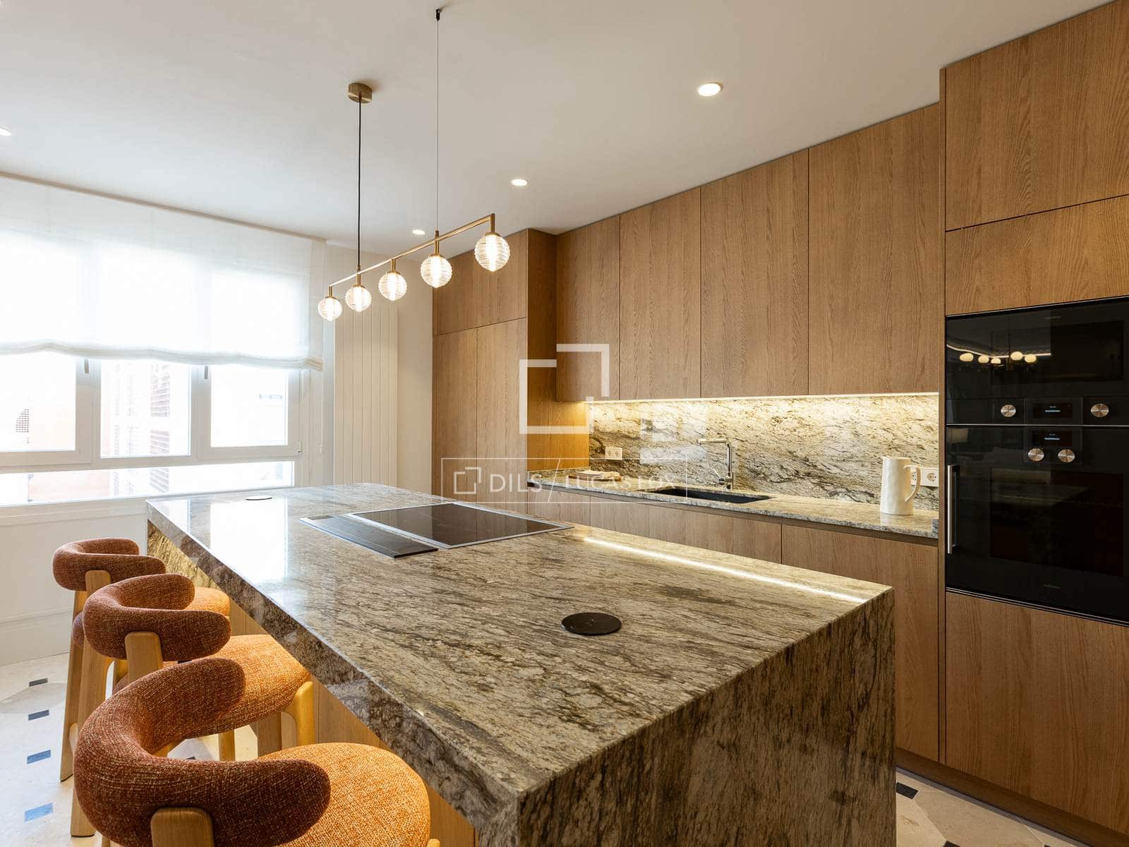 4 bedroom Apartment for sale in Madrid city with garage - € 7,900,000 (Ref: 9733974)