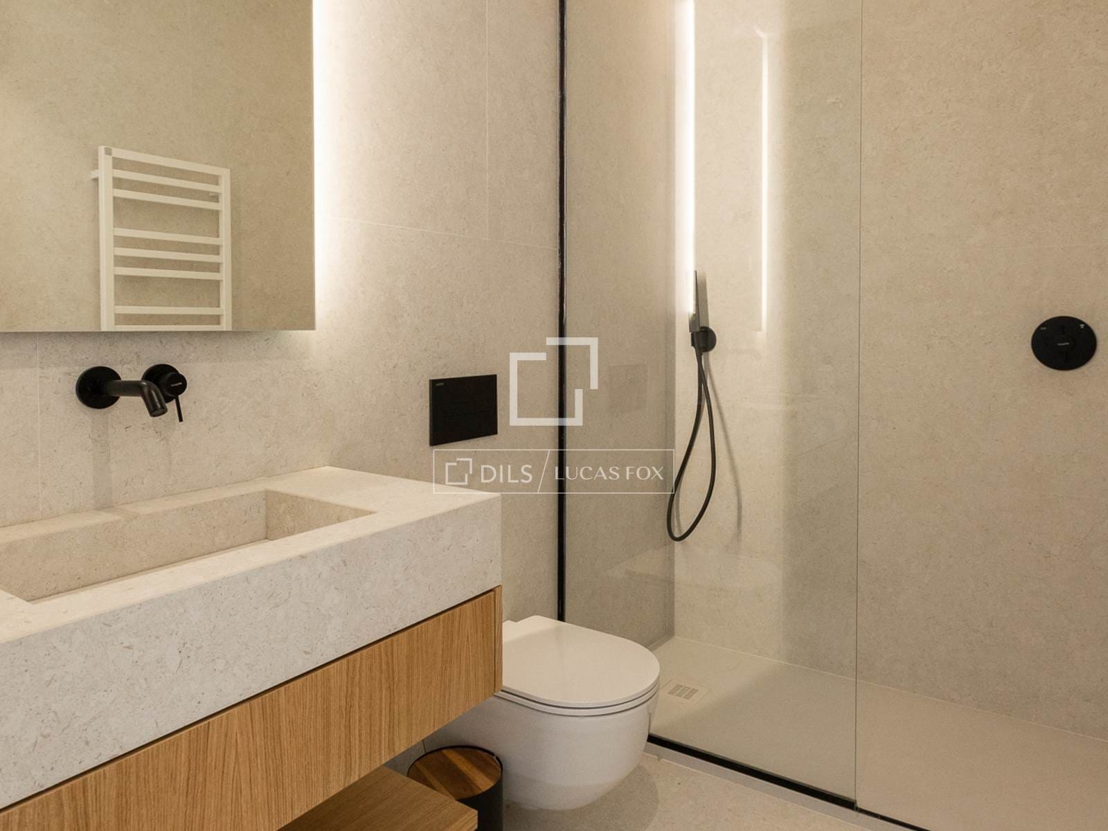 4 bedroom Apartment for sale in Madrid city with garage - € 7,900,000 (Ref: 9733974)