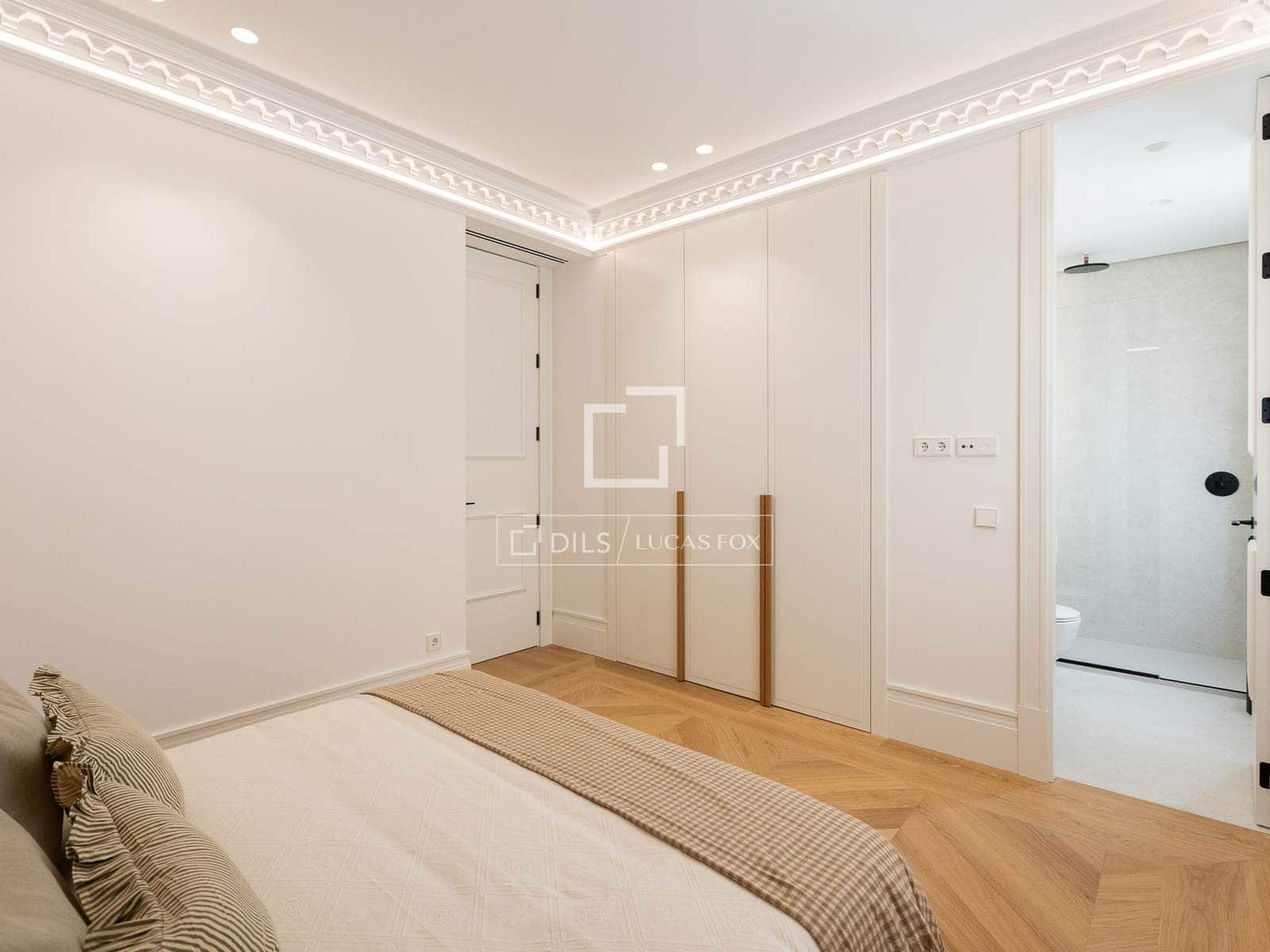 4 bedroom Apartment for sale in Madrid city with garage - € 7,900,000 (Ref: 9733974)