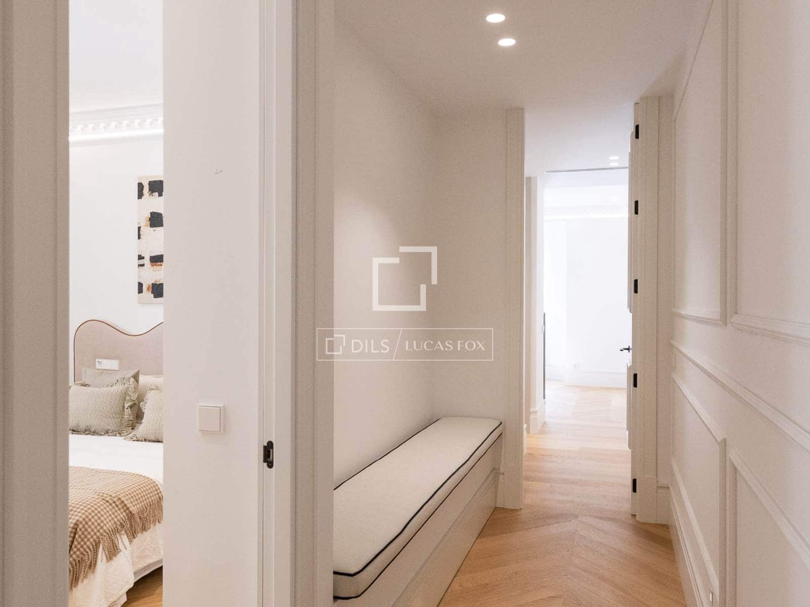 4 bedroom Apartment for sale in Madrid city with garage - € 7,900,000 (Ref: 9733974)