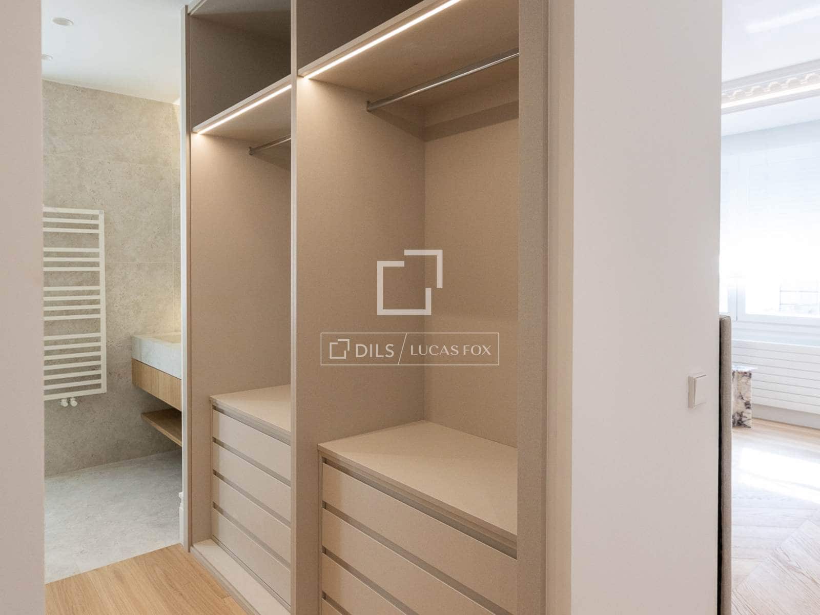 4 bedroom Apartment for sale in Madrid city with garage - € 7,900,000 (Ref: 9733974)