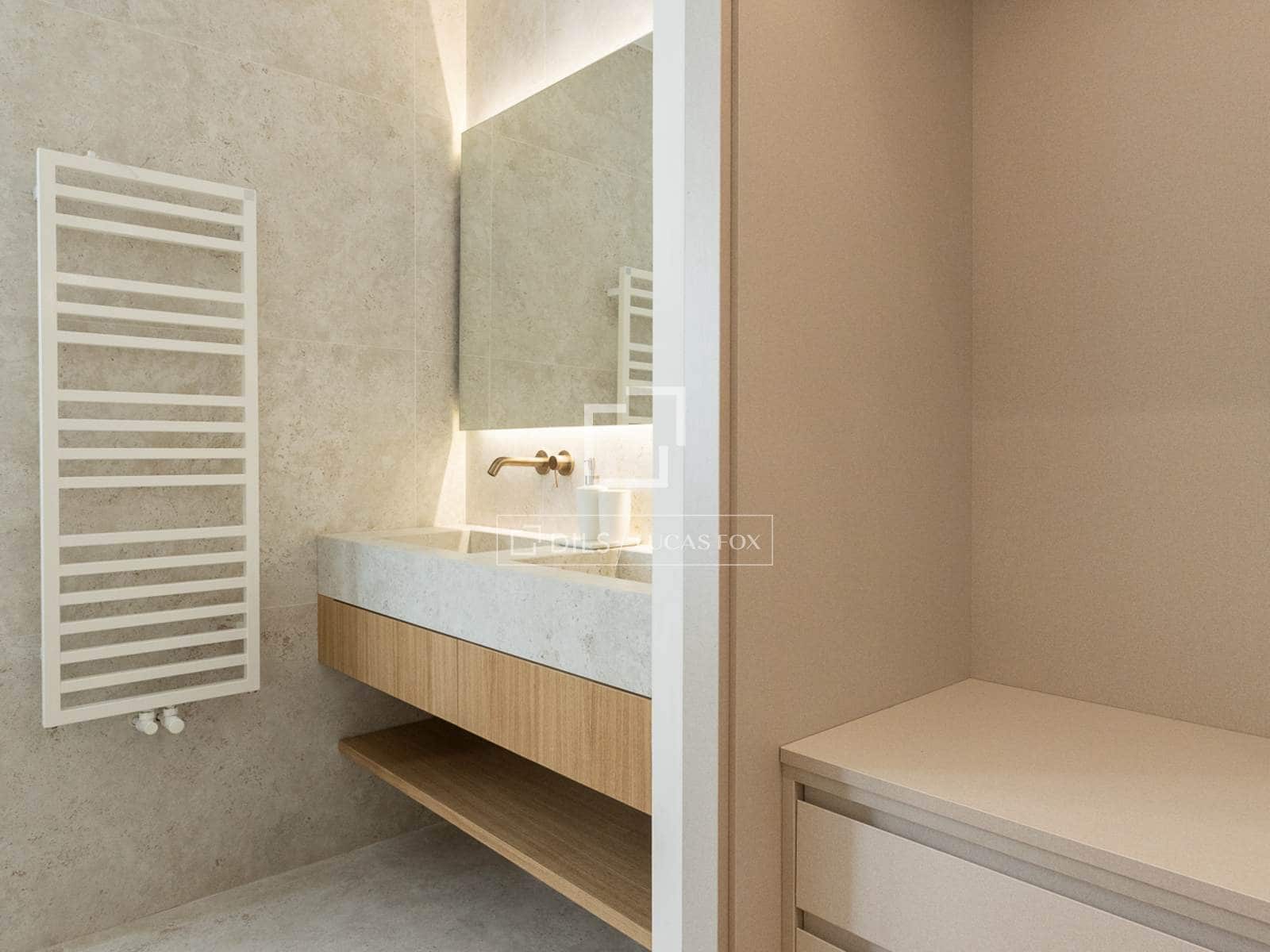 4 bedroom Apartment for sale in Madrid city with garage - € 7,900,000 (Ref: 9733974)