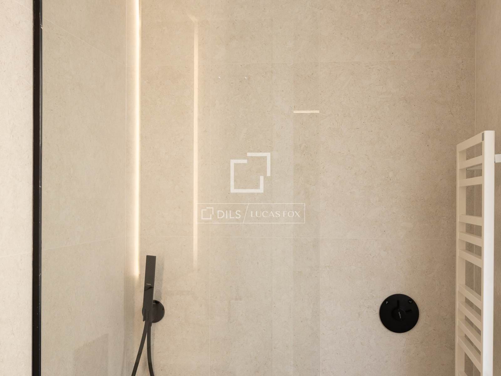 4 bedroom Apartment for sale in Madrid city with garage - € 7,900,000 (Ref: 9733974)