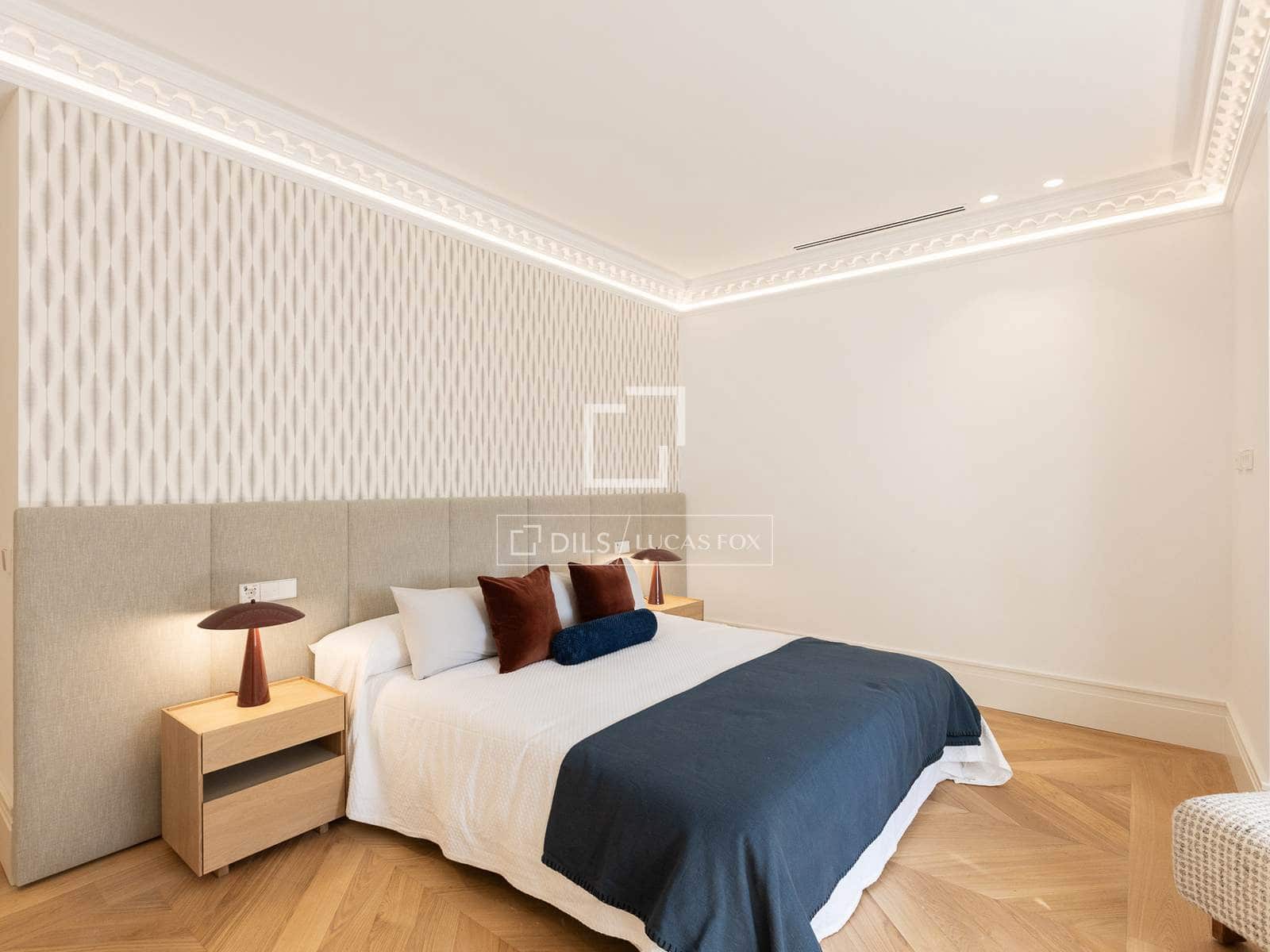 4 bedroom Apartment for sale in Madrid city with garage - € 7,900,000 (Ref: 9733974)