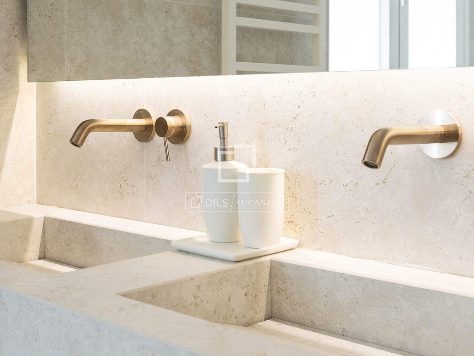 4 bedroom Apartment for sale in Madrid city with garage - € 7,900,000 (Ref: 9733974)