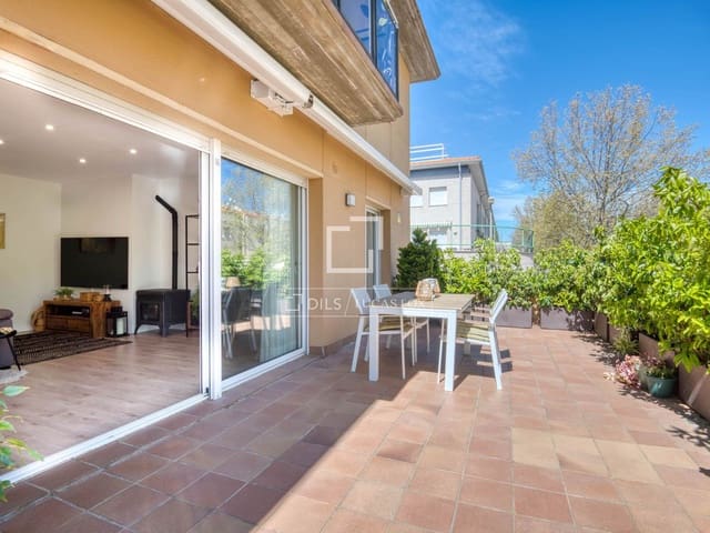 3 bedroom Apartment for sale in S'Agaro, Castell-Platja d'Aro with pool garage - € 750,000 (Ref: 9733976)
