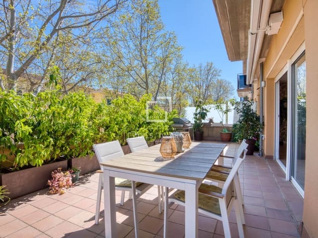 3 bedroom Apartment for sale in S'Agaro, Castell-Platja d'Aro with pool garage - € 750,000 (Ref: 9733976)