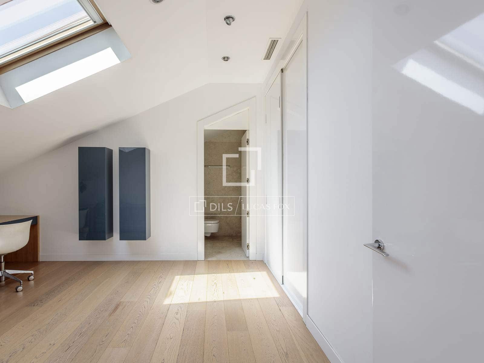 8 soverom Villa til salgs i Madrid by med svømmebasseng garasje - € 18 600 000 (Ref: 9735946)