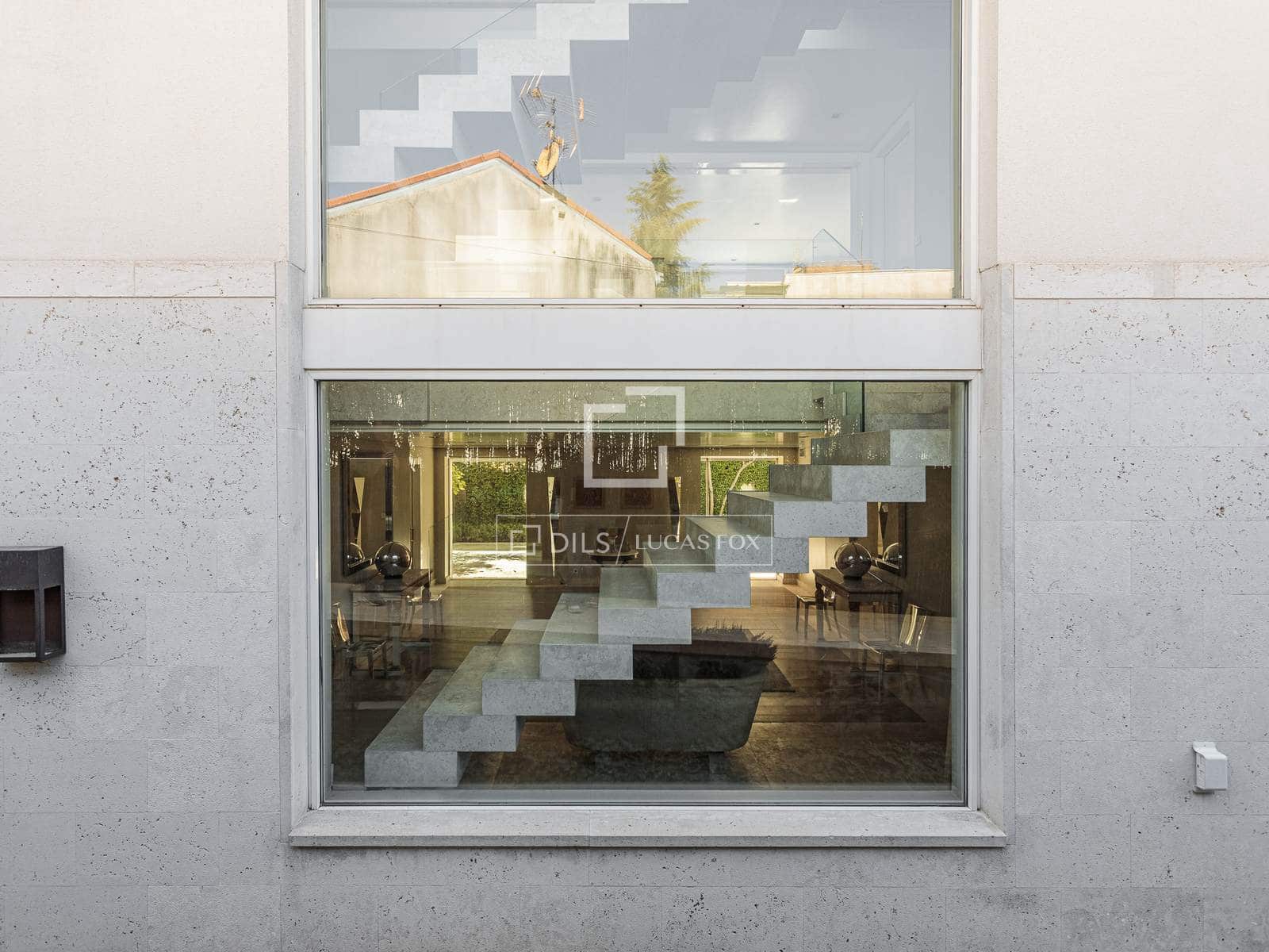 8 soverom Villa til salgs i Madrid by med svømmebasseng garasje - € 18 600 000 (Ref: 9735946)