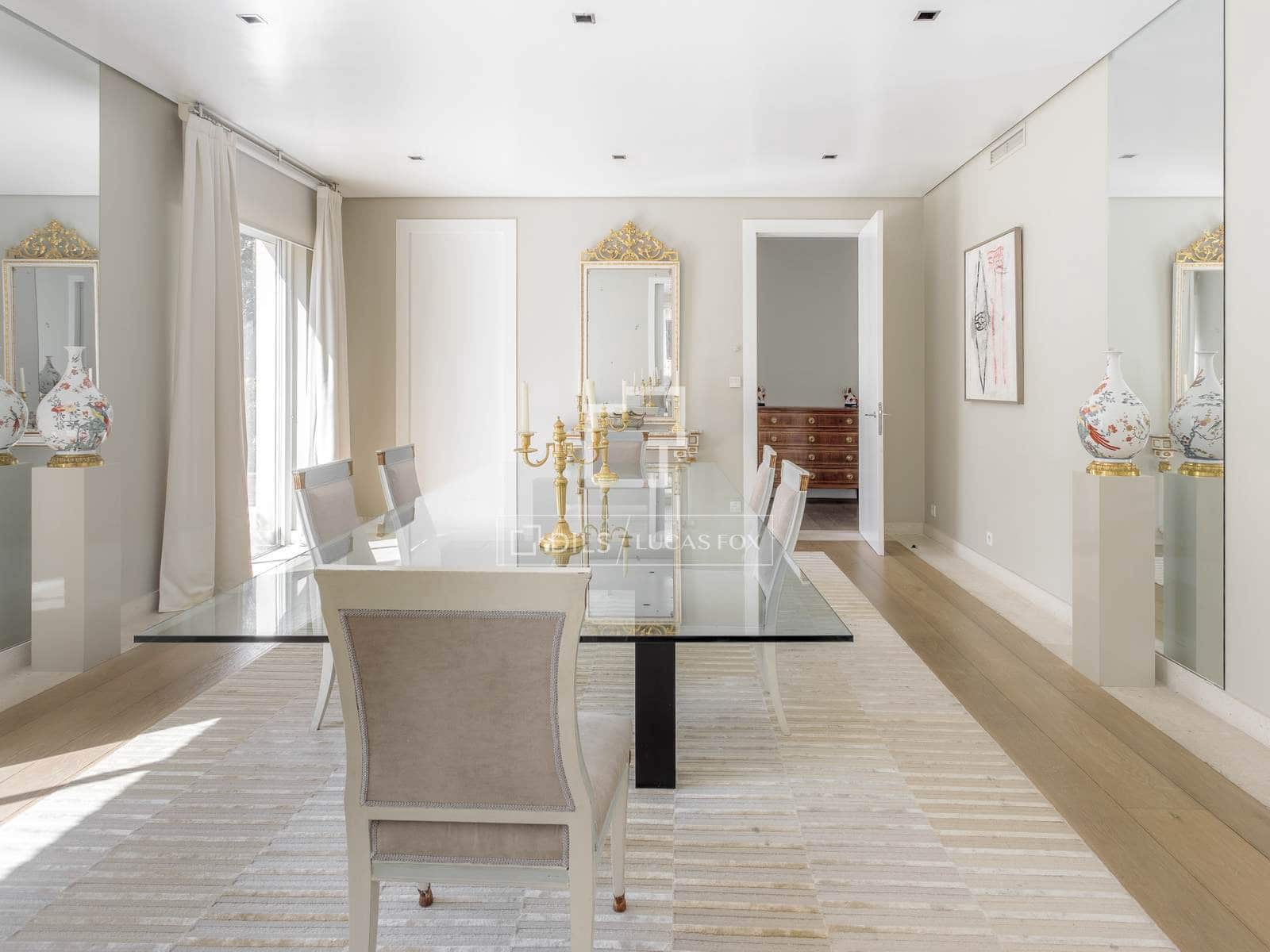 8 soverom Villa til salgs i Madrid by med svømmebasseng garasje - € 18 600 000 (Ref: 9735946)