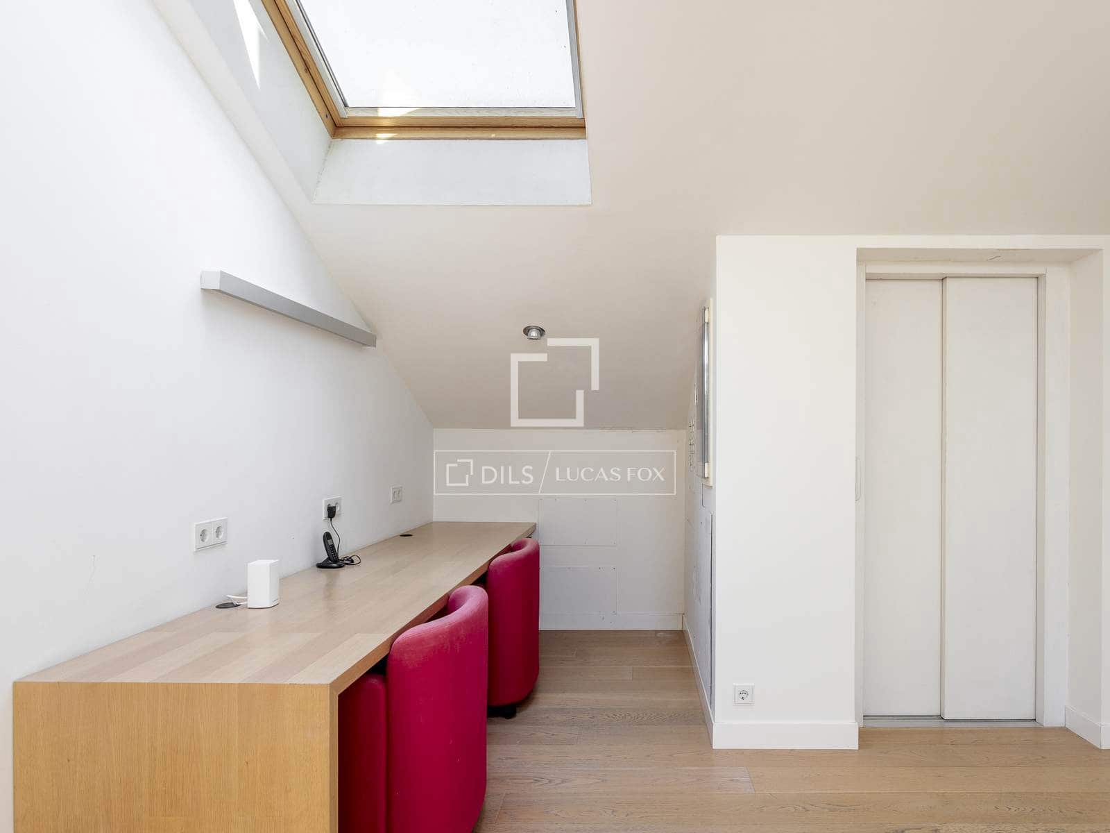 8 soverom Villa til salgs i Madrid by med svømmebasseng garasje - € 18 600 000 (Ref: 9735946)