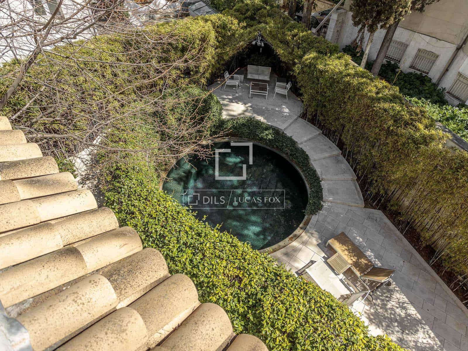 8 soverom Villa til salgs i Madrid by med svømmebasseng garasje - € 18 600 000 (Ref: 9735946)