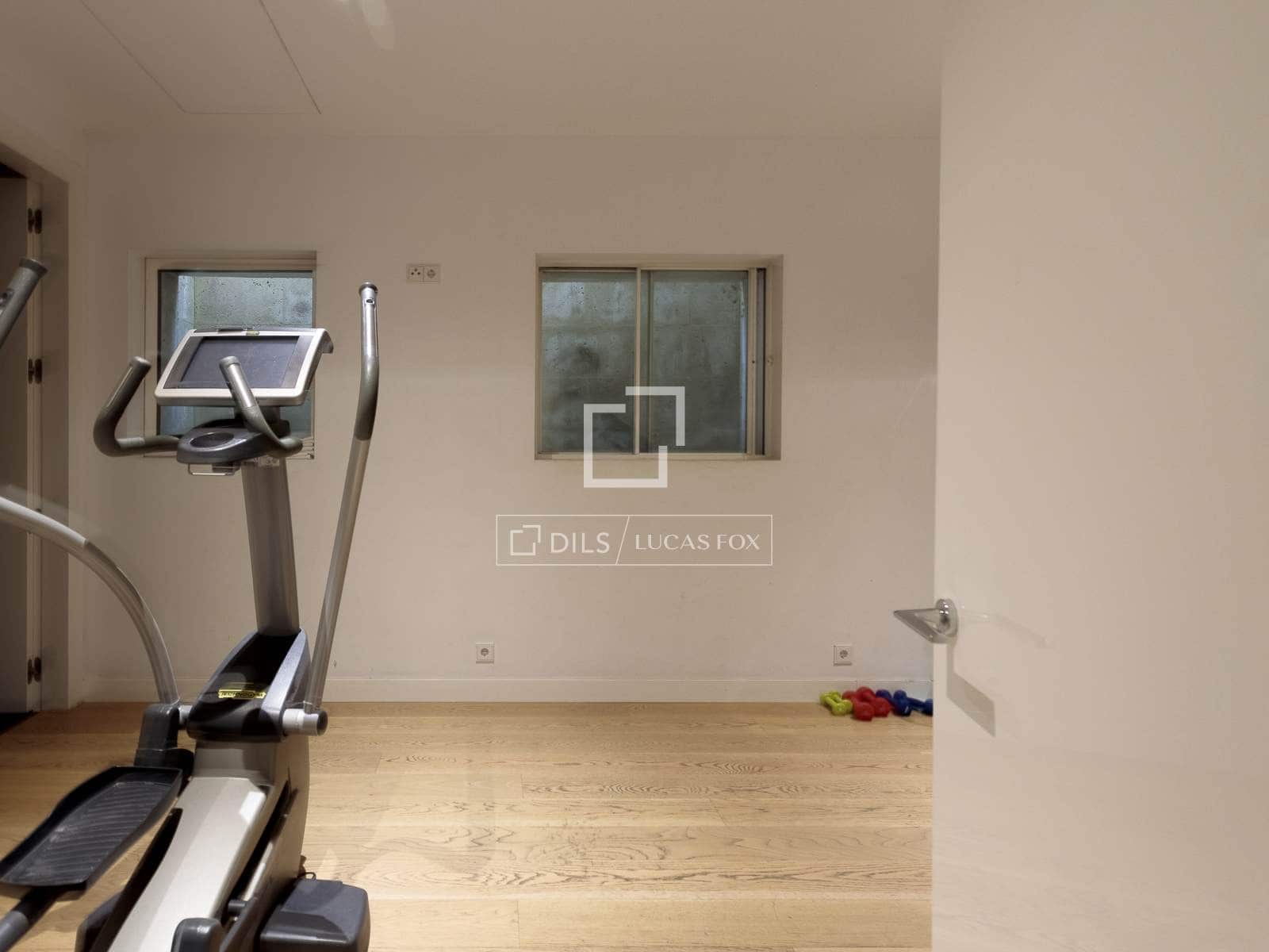 8 sovrum Villa till salu i Madrid stad med pool garage - 18 600 000 € (Ref: 9735946)