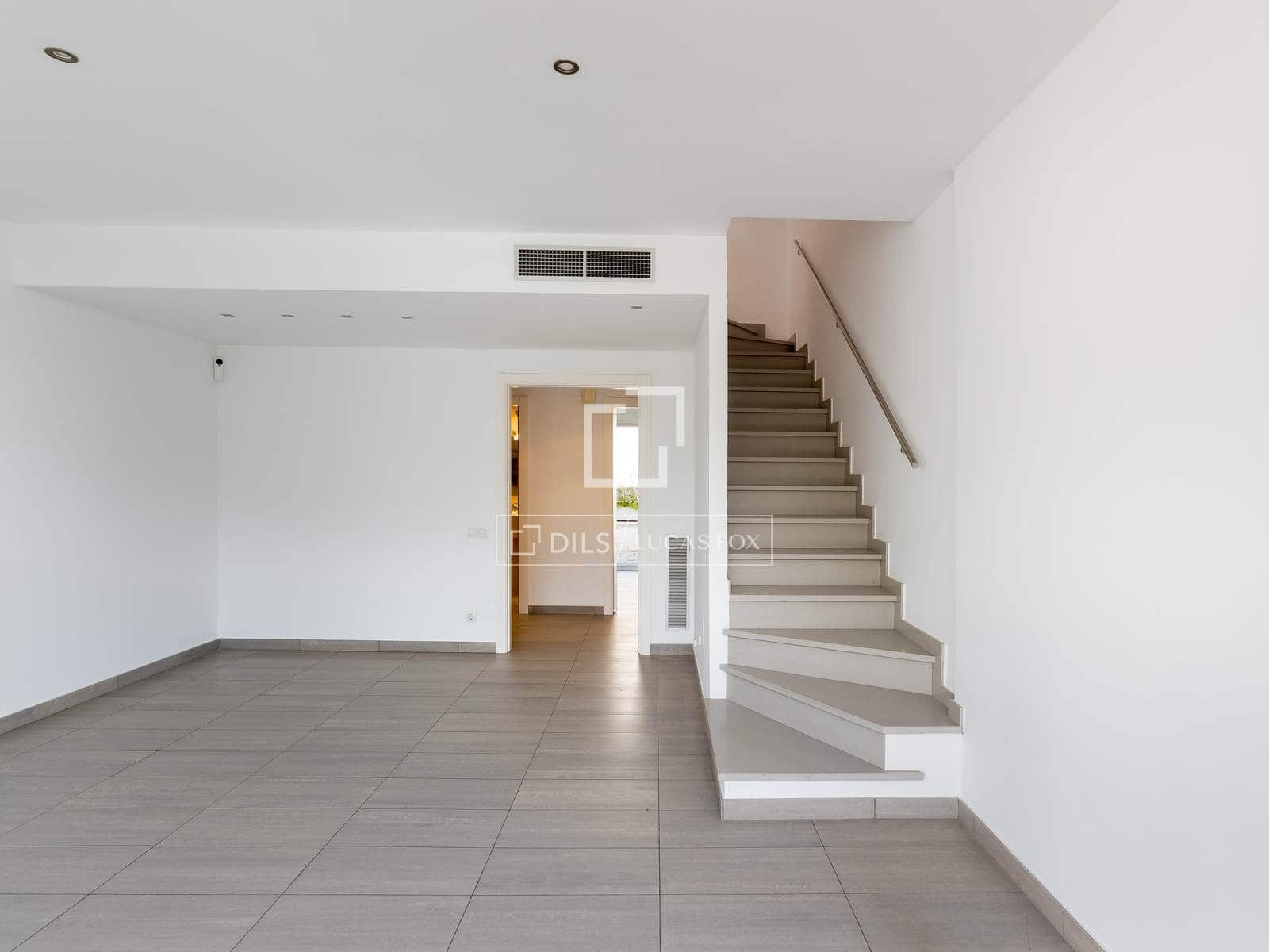 3 sovrum Villa till salu i Sant Pol de Mar med garage - 510 000 € (Ref: 9737081)