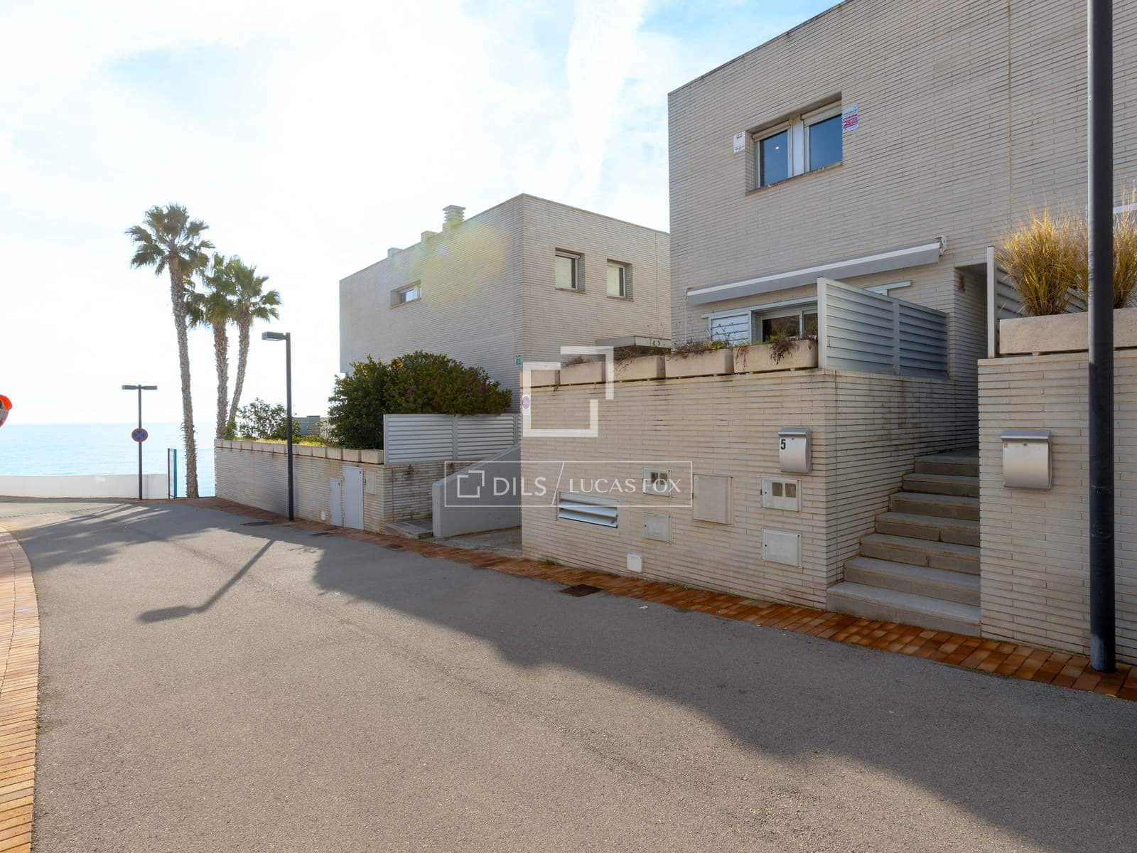 3 sovrum Villa till salu i Sant Pol de Mar med garage - 510 000 € (Ref: 9737081)