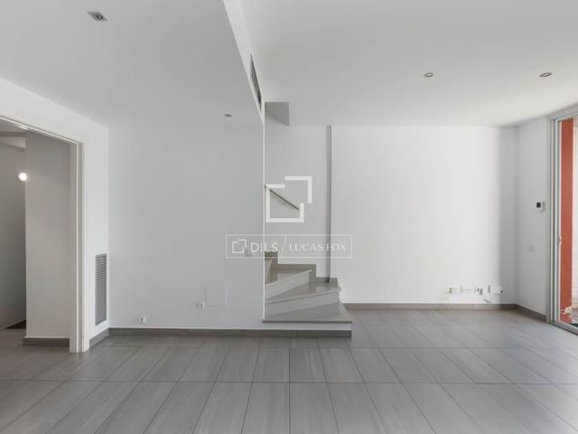 3 bedroom Villa for sale in Sant Pol de Mar with garage - € 510,000 (Ref: 9737081)