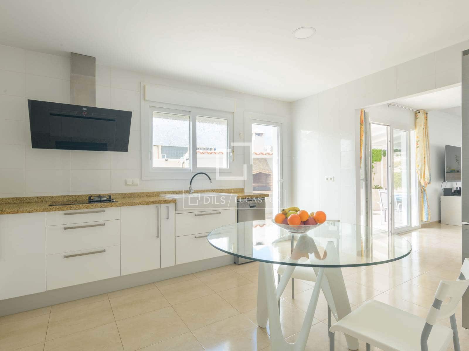 3 quarto Moradia para venda em Torrequebrada com piscina garagem - 945 000 € (Ref: 9737083)