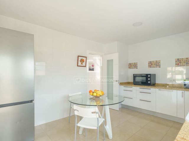3 sypialnia Willa na sprzedaż w Benalmádena z basenem garażem - 910 000 € (Ref: 9737083)