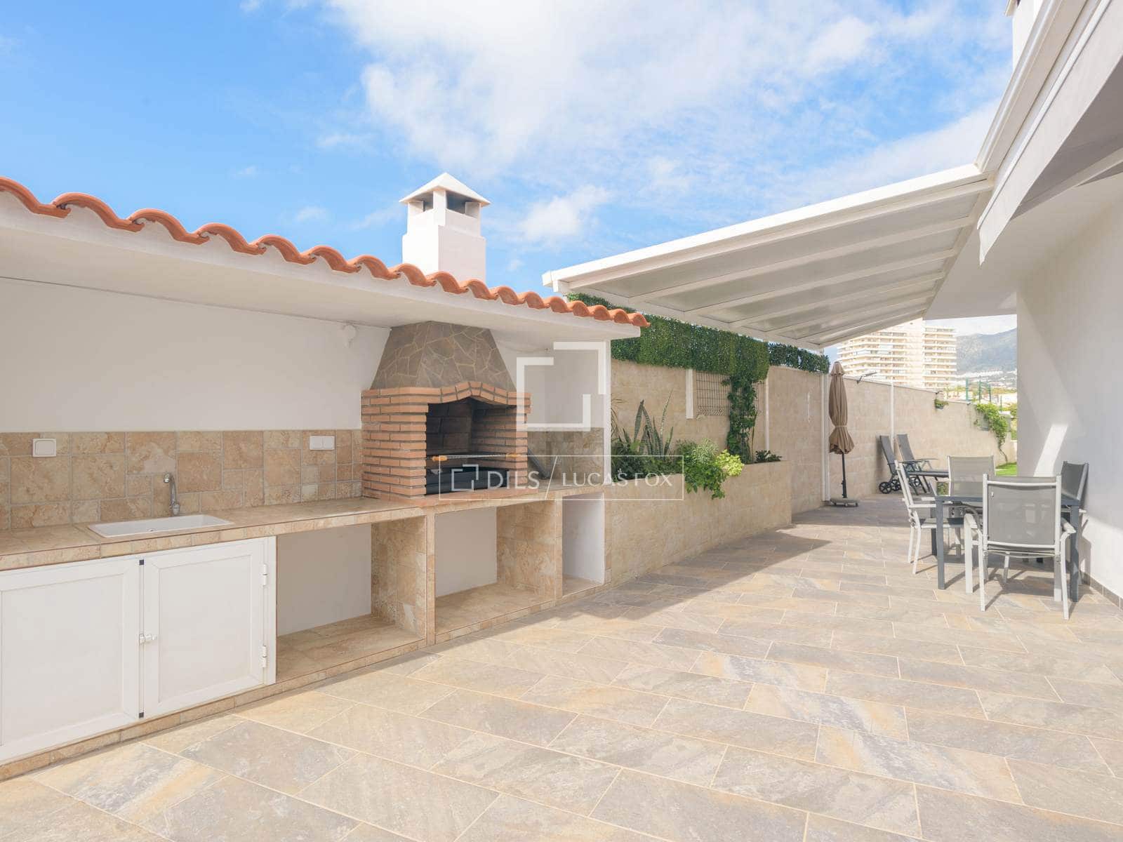 3 quarto Moradia para venda em Torrequebrada com piscina garagem - 945 000 € (Ref: 9737083)