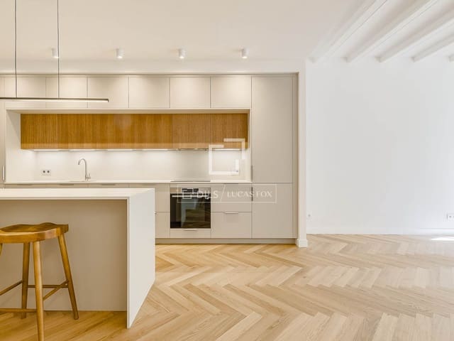 3 slaapkamer Appartement te koop in Barcelona stad - € 730.000 (Ref: 9737184)