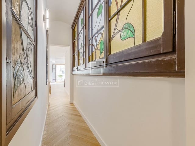 3 slaapkamer Appartement te koop in Barcelona stad - € 730.000 (Ref: 9737184)