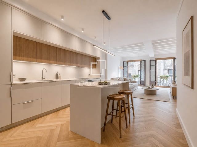 Apartamento de 3 habitaciones en Barcelona ciudad en venta - 698.000 € (Ref: 9737184)