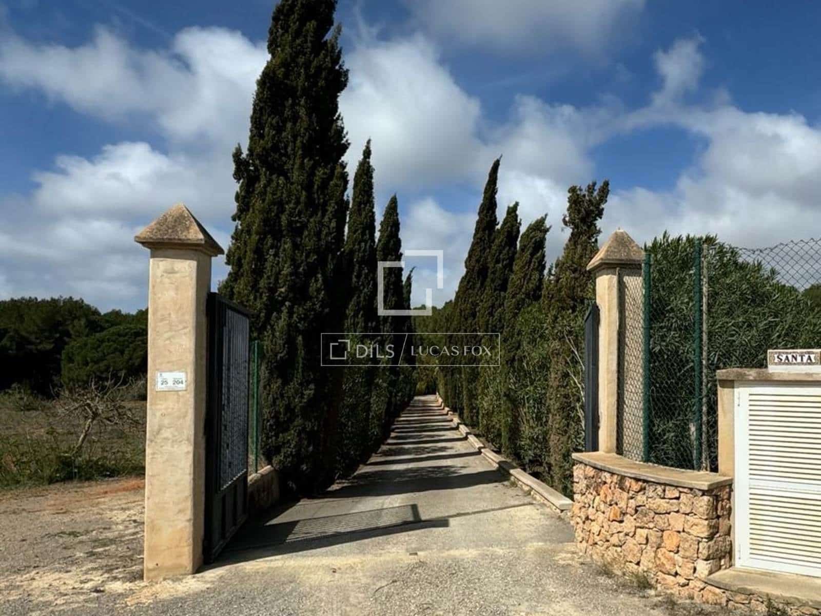 5 bedroom Finca/Country House for sale in Santa Gertrudis de Fruitera with garage - € 3,000,000 (Ref: 9737265)