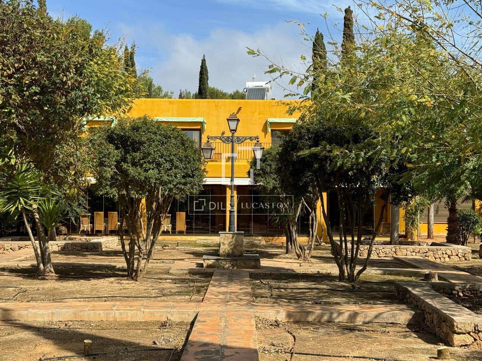 5 bedroom Finca/Country House for sale in Santa Gertrudis de Fruitera with garage - € 3,000,000 (Ref: 9737265)