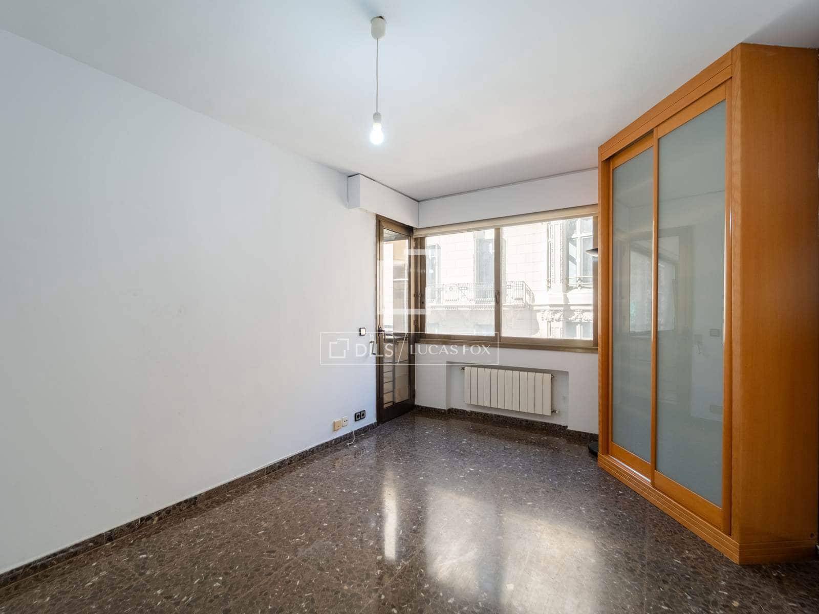 5 bedroom Apartment for sale in Valencia city with garage - € 2,100,000 (Ref: 9737267)