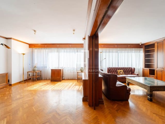 5 Zimmer Apartment zu verkaufen in València Stadt mit Garage - 2.100.000 € (Ref: 9737267)