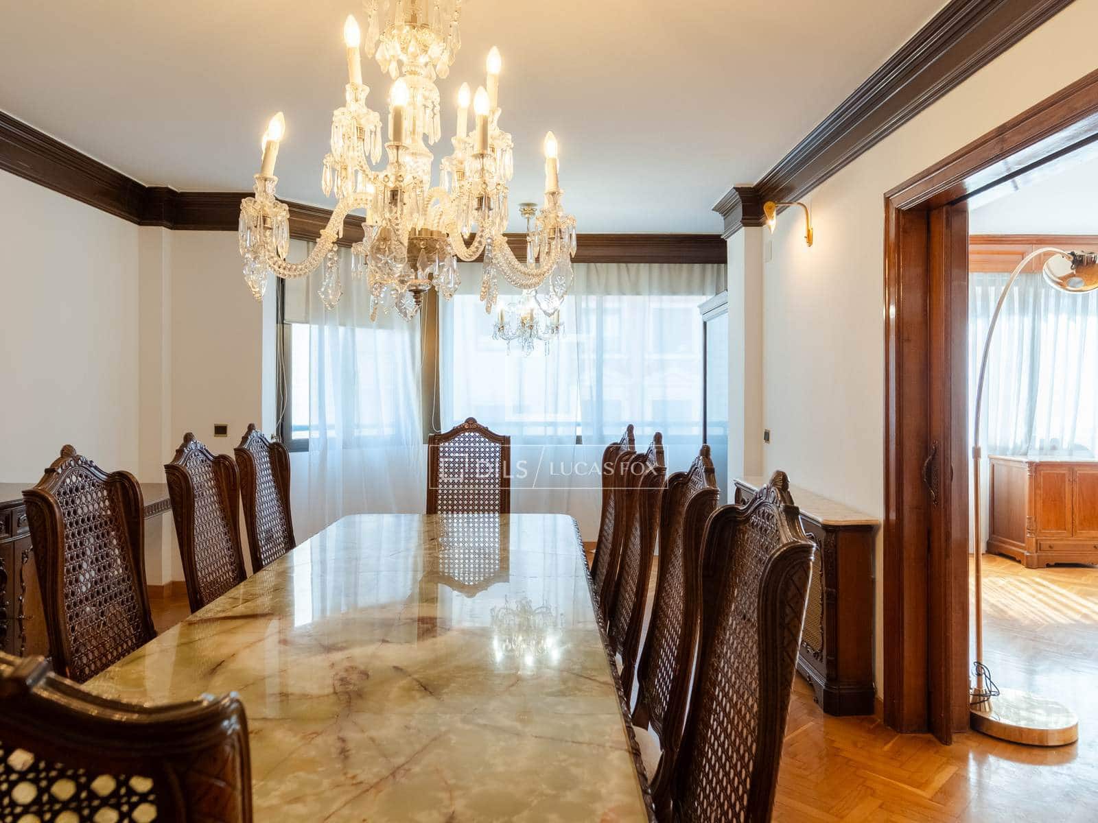 5 bedroom Apartment for sale in Valencia city with garage - € 2,100,000 (Ref: 9737267)