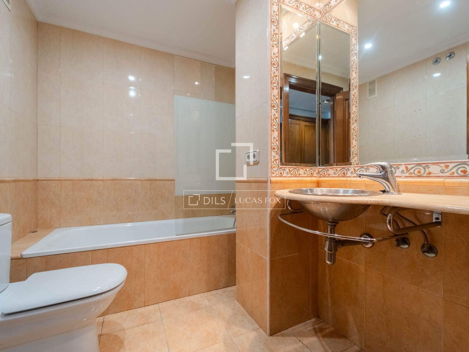 5 bedroom Apartment for sale in Valencia city with garage - € 2,100,000 (Ref: 9737267)