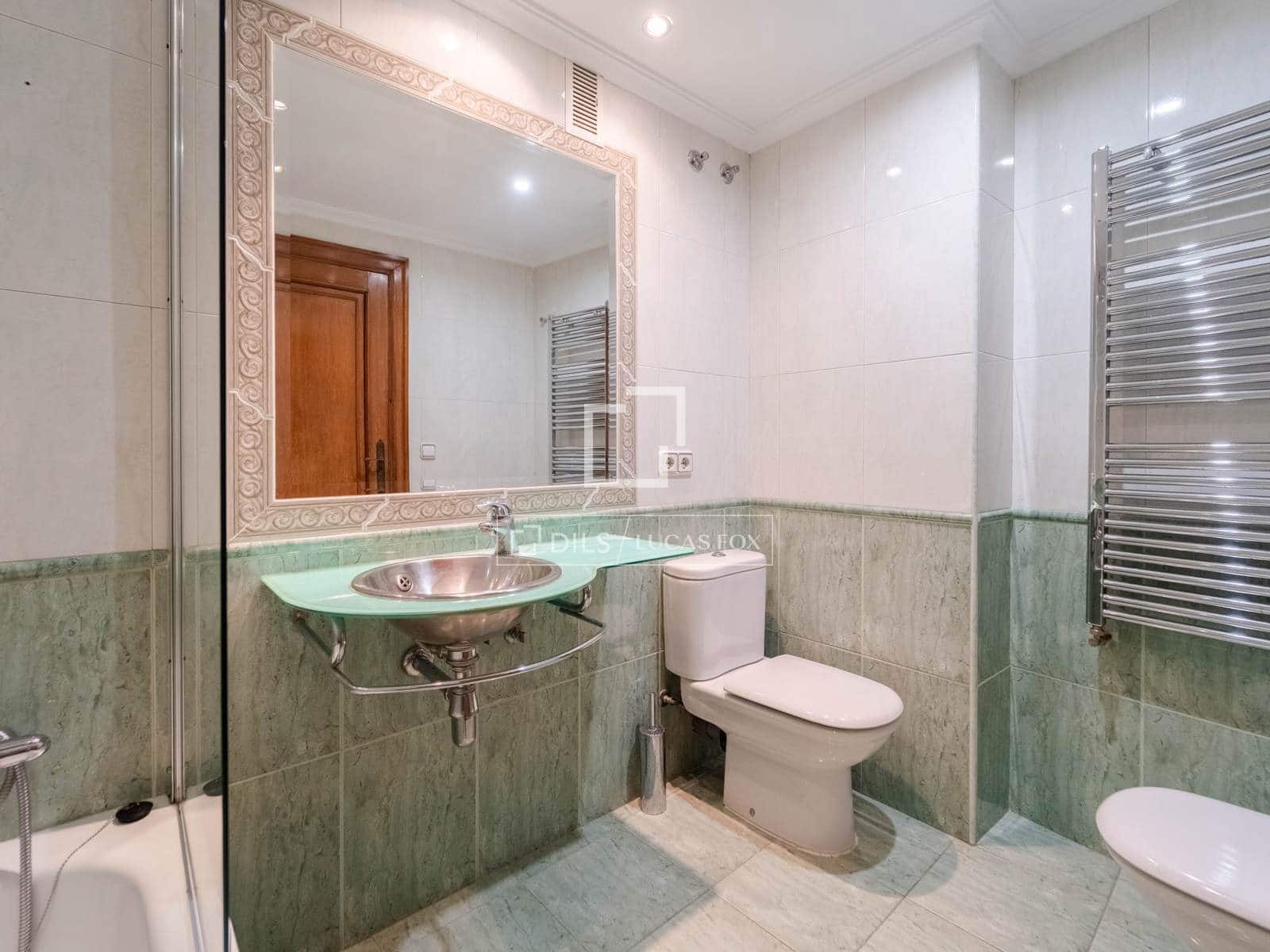 5 bedroom Apartment for sale in Valencia city with garage - € 2,100,000 (Ref: 9737267)